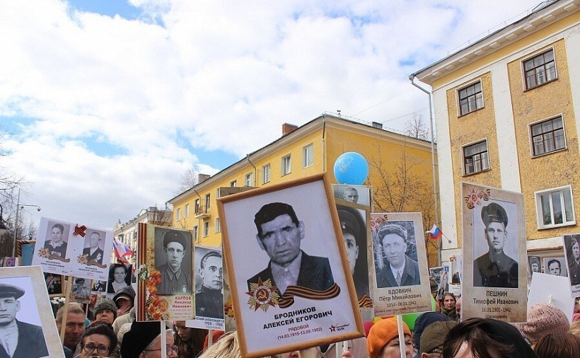 Фото бессмертный полк киров