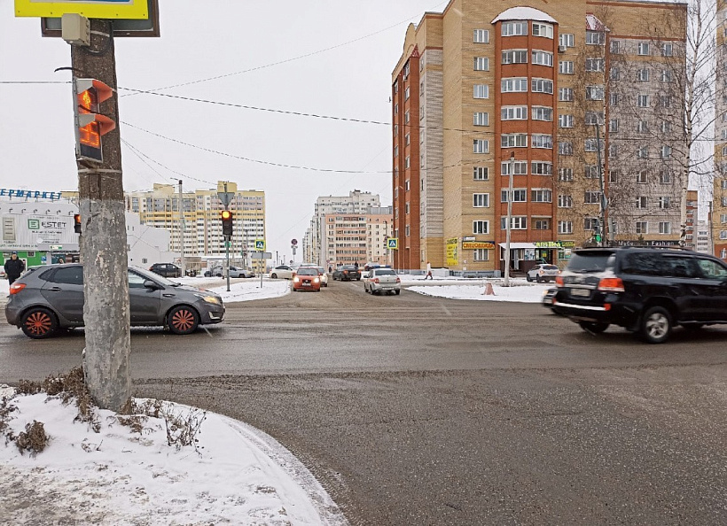 В Кирове начинают делать проект ремонта улицы Современной