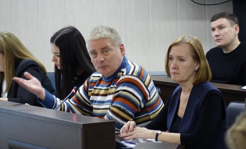 Первые лица Кирова подали в суд на депутата
