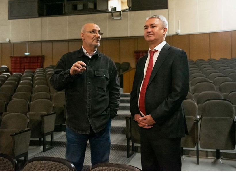 Рахим Азимов поможет в создании доступной среды в Театре на Спасской