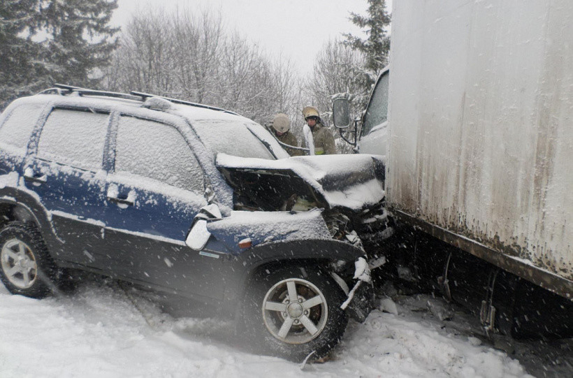 Из-за плохой погоды за сутки в Кировской области произошло 50 ДТП