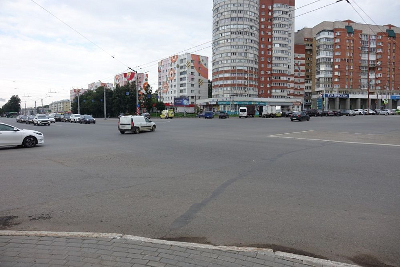 На Комсомольской площади в Кирове поставят ограждения