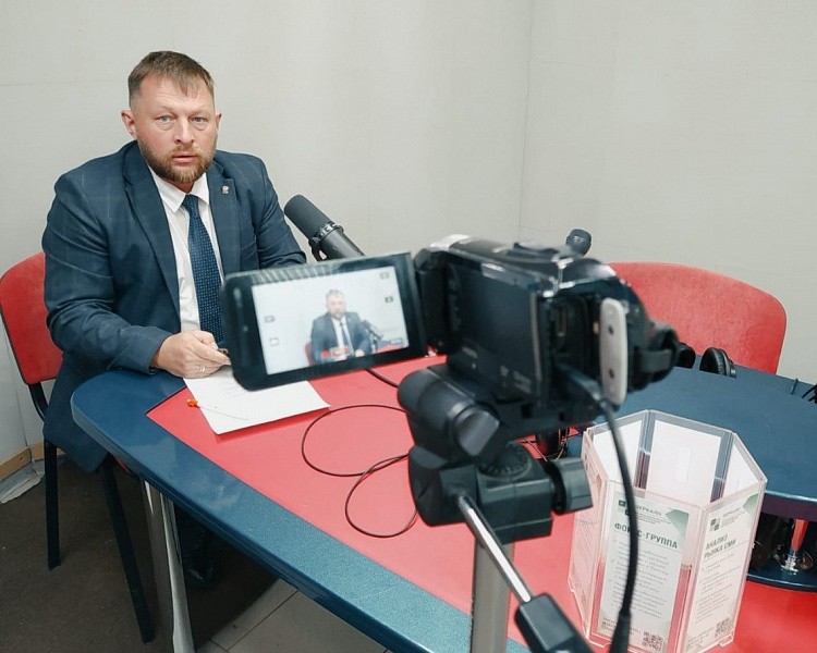 Симаков рассматривает вариант участия в конкурсе на пост сити-менеджера