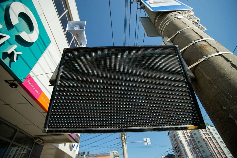 С «умных остановок» в Кирове начали пропадать информационные табло