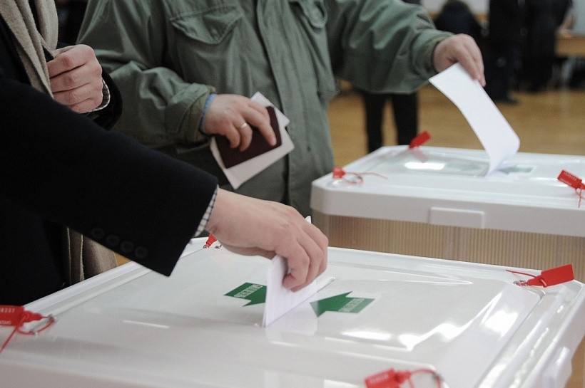 Эсеры определились с первой тройкой партсписка на выборы в гордуму