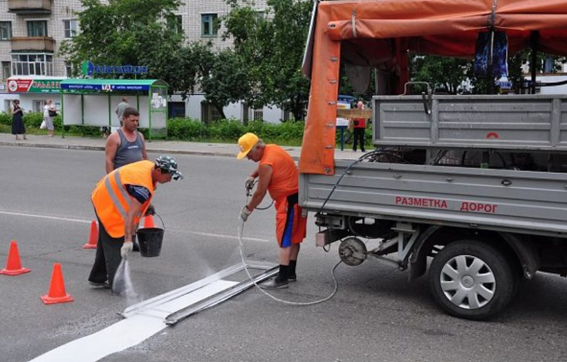 На 115 улицах в Кирове обновят дорожную разметку