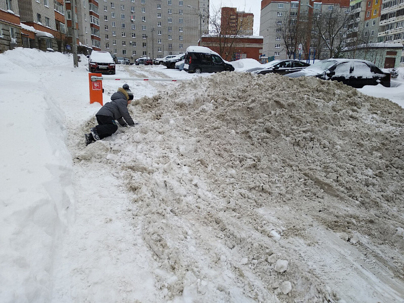 Чиновники: Из-за снега кировские дороги «не уплывут»
