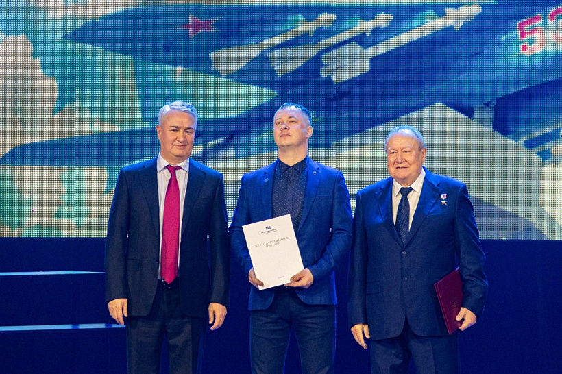 Рахим Азимов поздравил коллектив завода «ЛЕПСЕ» с днём основания предприятия