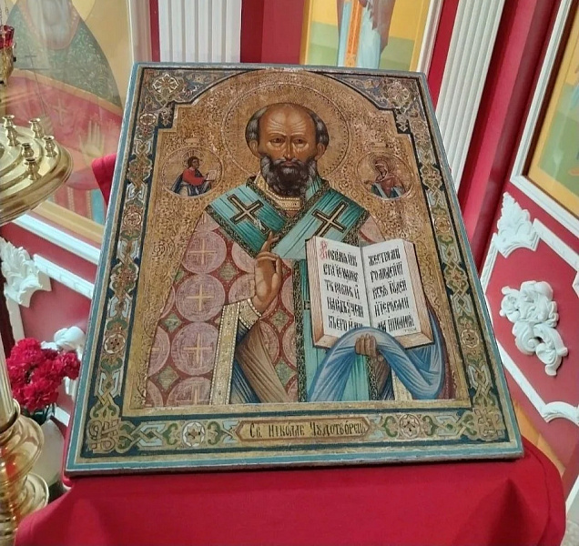 Старинную икону нашли в Кирове