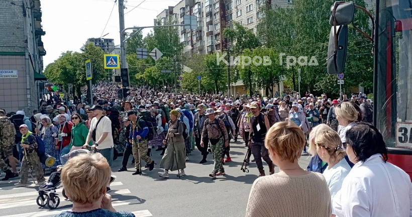 21 тысяча паломников отправилась в Великорецкий крестный ход