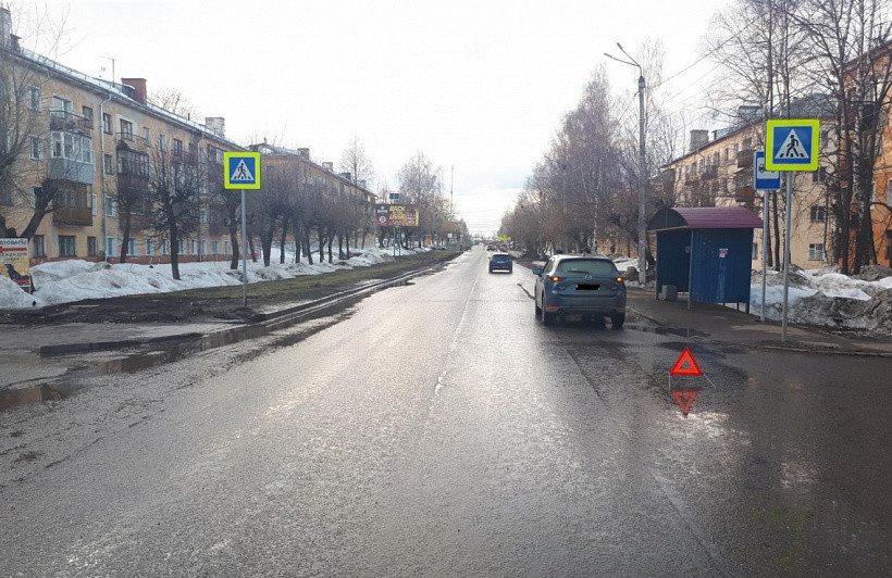 В Кирове иномарка сбила ребенка на пешеходном переходе