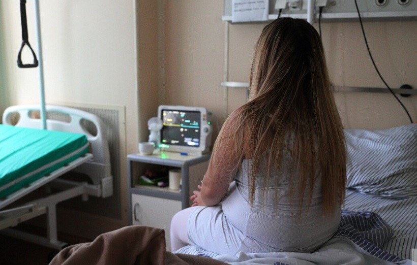 Более 100 беременных кировчанок лежат в госпиталях с COVID-19