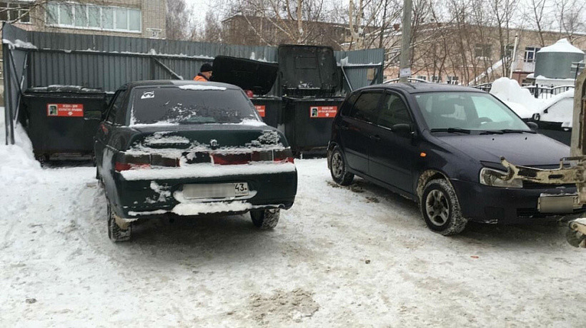 В Кирове выбирают очередного «мастера парковки» у мусорных баков
