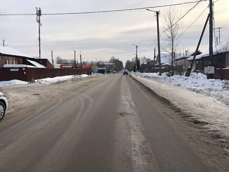 В Кирове водитель иномарки насмерть сбил пешехода и скрылся