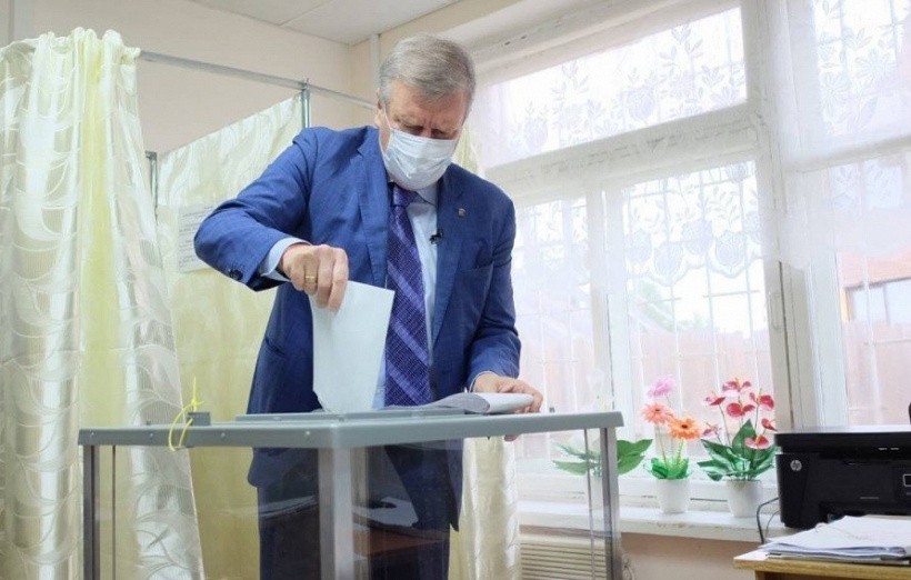 «Ваш голос важен». Игорь Васильев проголосовал на выборах-2021