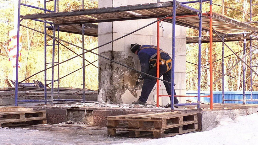 В Кирове начинают благоустраивать кладбища