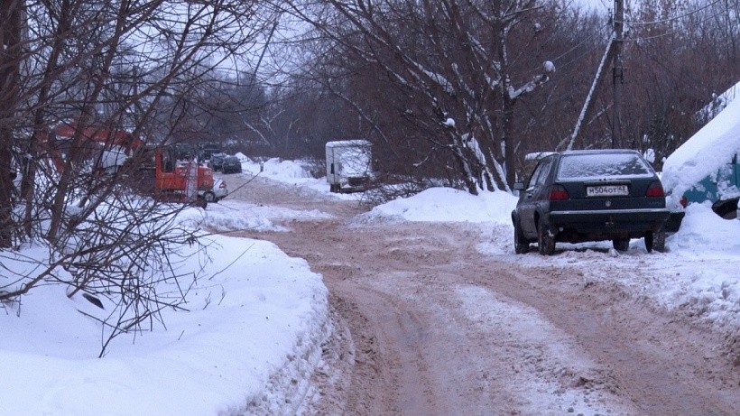 В Кирове от снега чистят не все дороги