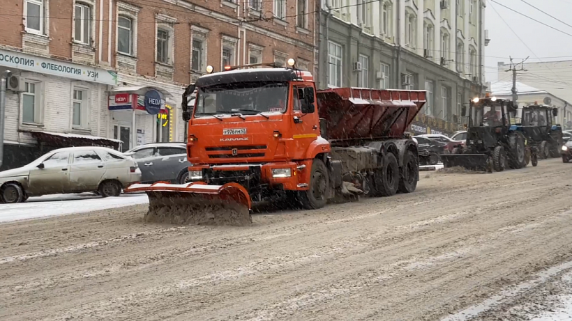 Полностью очистить Киров от снега пообещали к утру