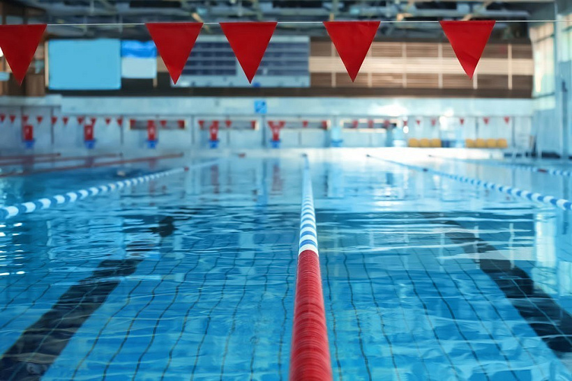 Плавание — самый популярный спорт среди кировчан