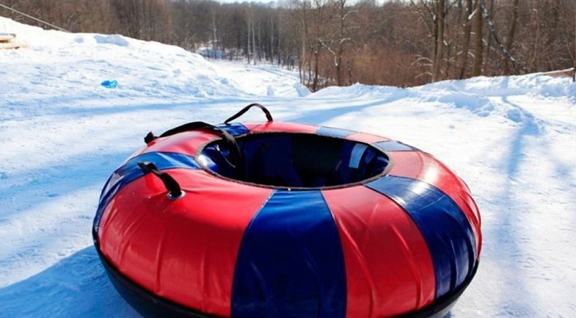 В Кировской области прошел первый в России чемпионат по спуску на тюбингах