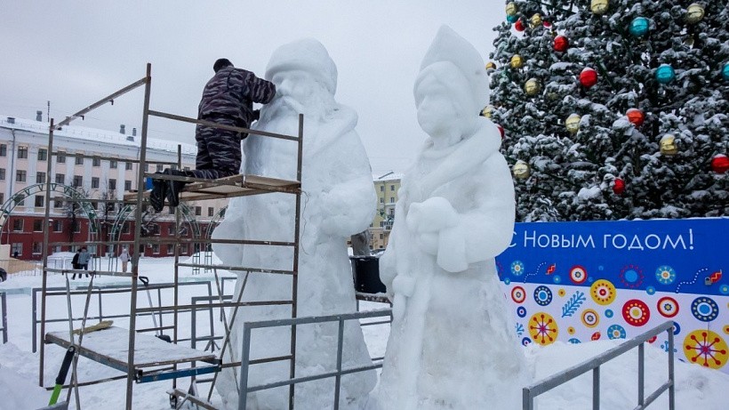 Новогодний городок на Театральной площади откроют в выходные