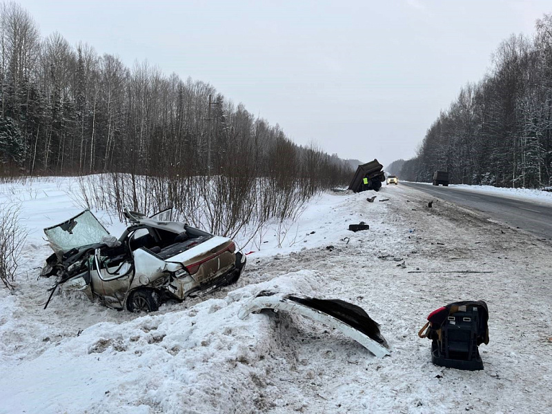 Годовалый ребёнок погиб в ДТП в Кировской области