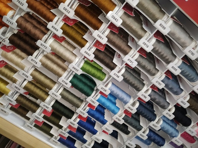 В Кирове владелица продает 18-летний бизнес по торговле швейными принадлежностями