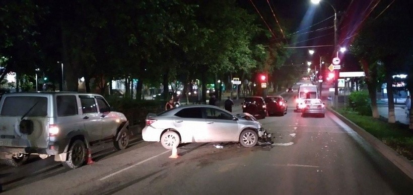 В массовом ДТП в Кирове пострадали 2 ребенка