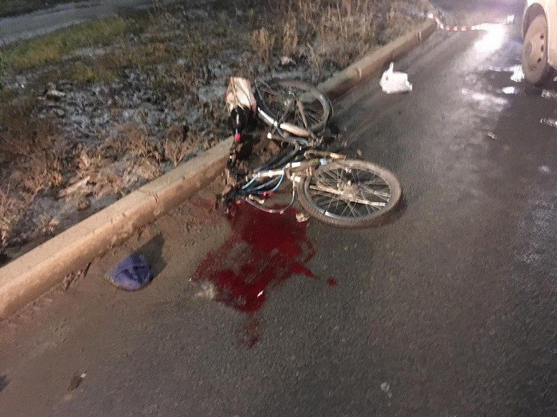 В Кирове водитель сбил насмерть велосипедиста и скрылся